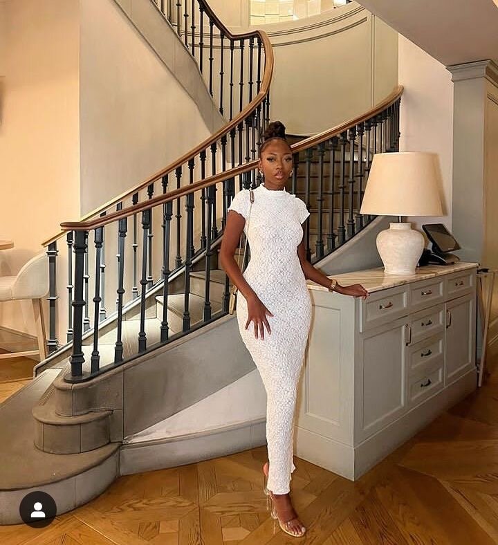 Élégante Robe Blanche Femme