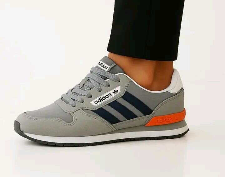 Chaussures de sport Adidas