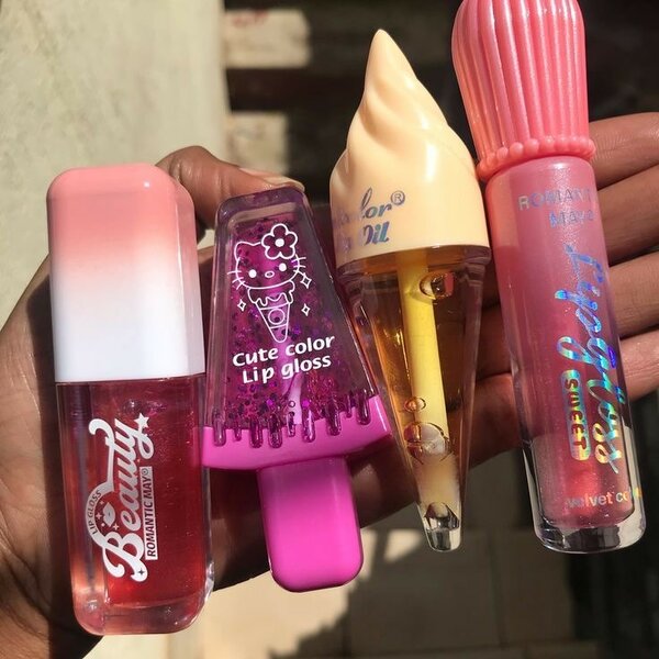 Ensemble de Brillants à Lèvres Colorés