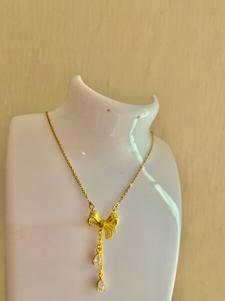 Ladies Necklace