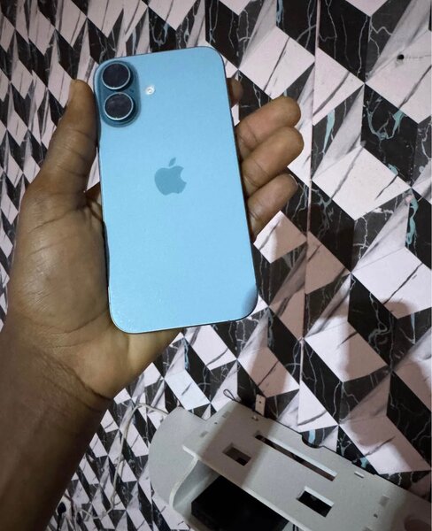 iPhone 14 Pro et max 16 simple