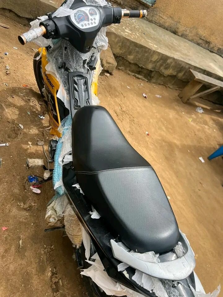 Moto Apsonic électrique moderne