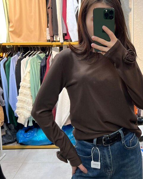 🤍коричневый лонгслив с розочками