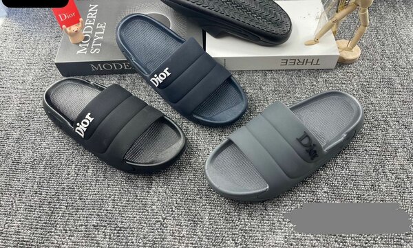 Slides for men