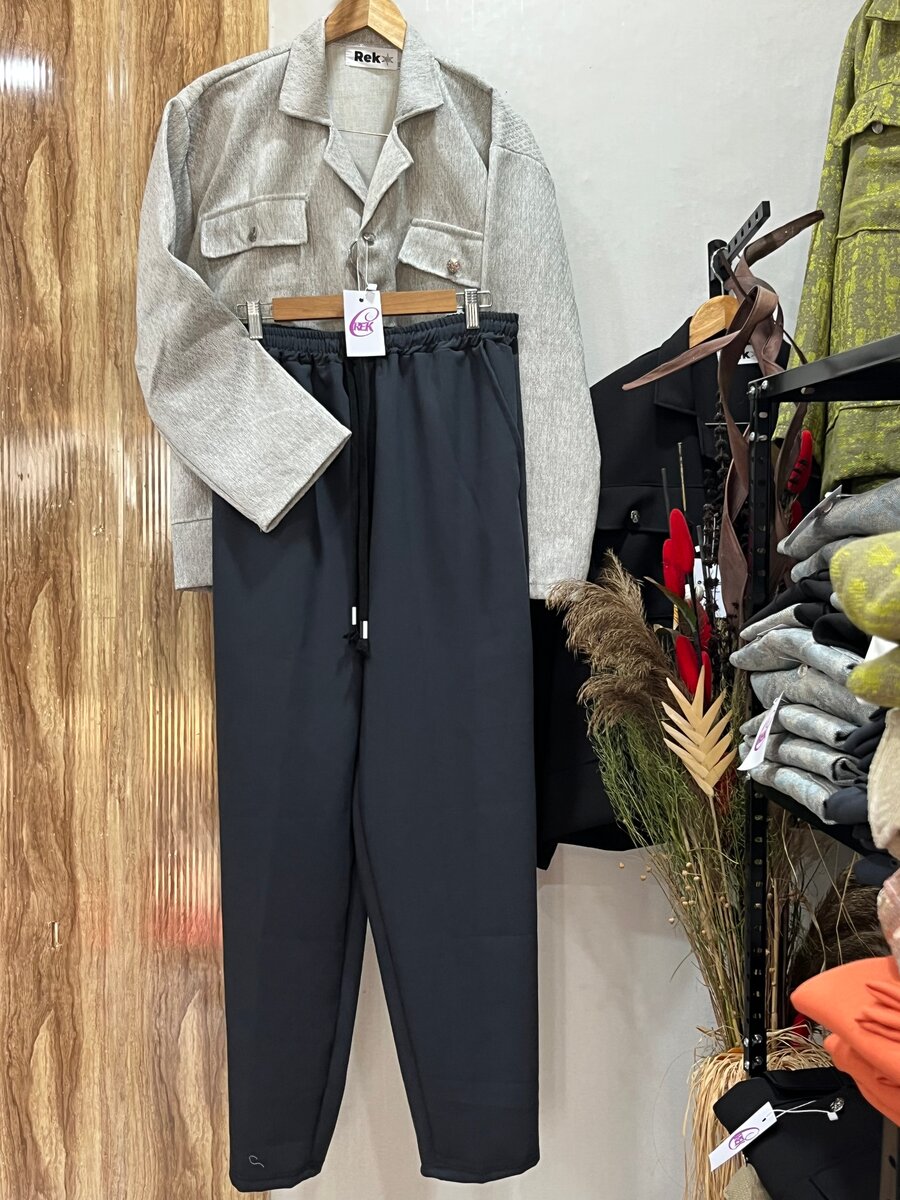 Ensemble élégant veste-pantalon