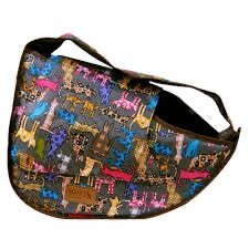 Pet bag available for both dogs and cats