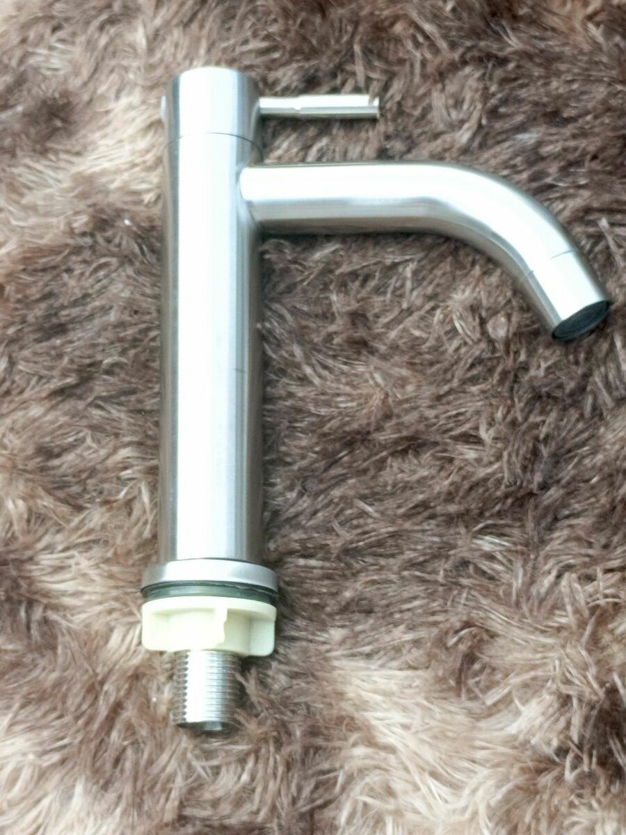 Robinet de lavabo moderne