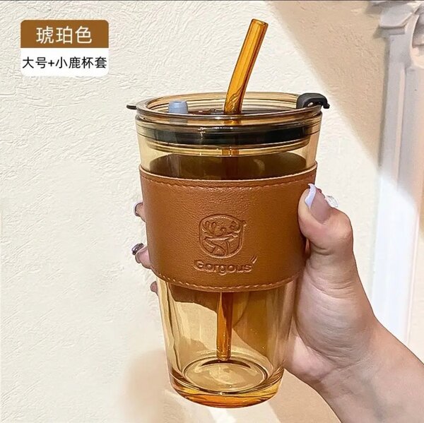 Glass tumbler with straw