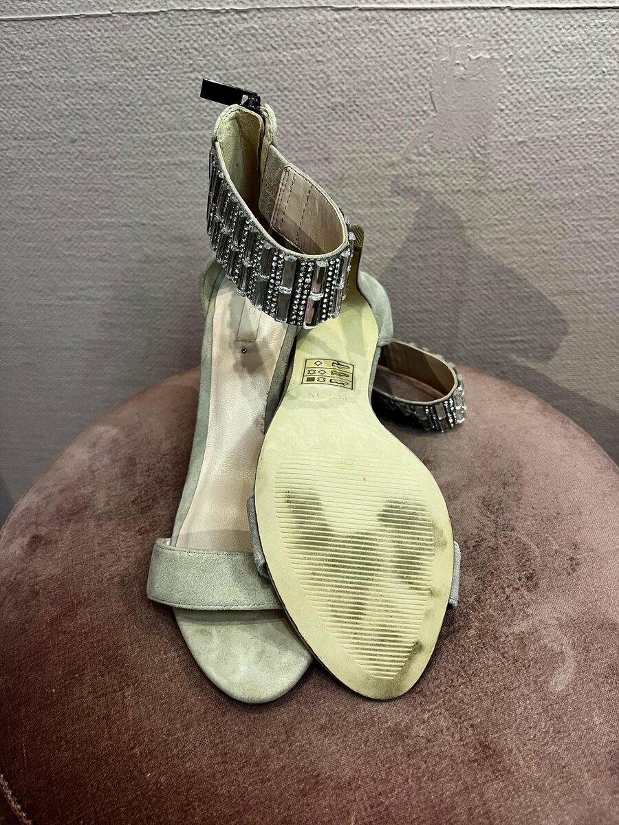 Sandales à talons strass