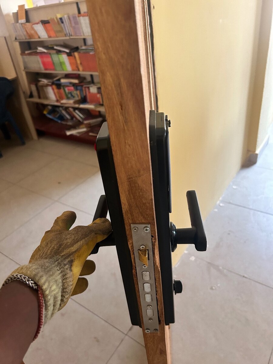 Smart locks installation