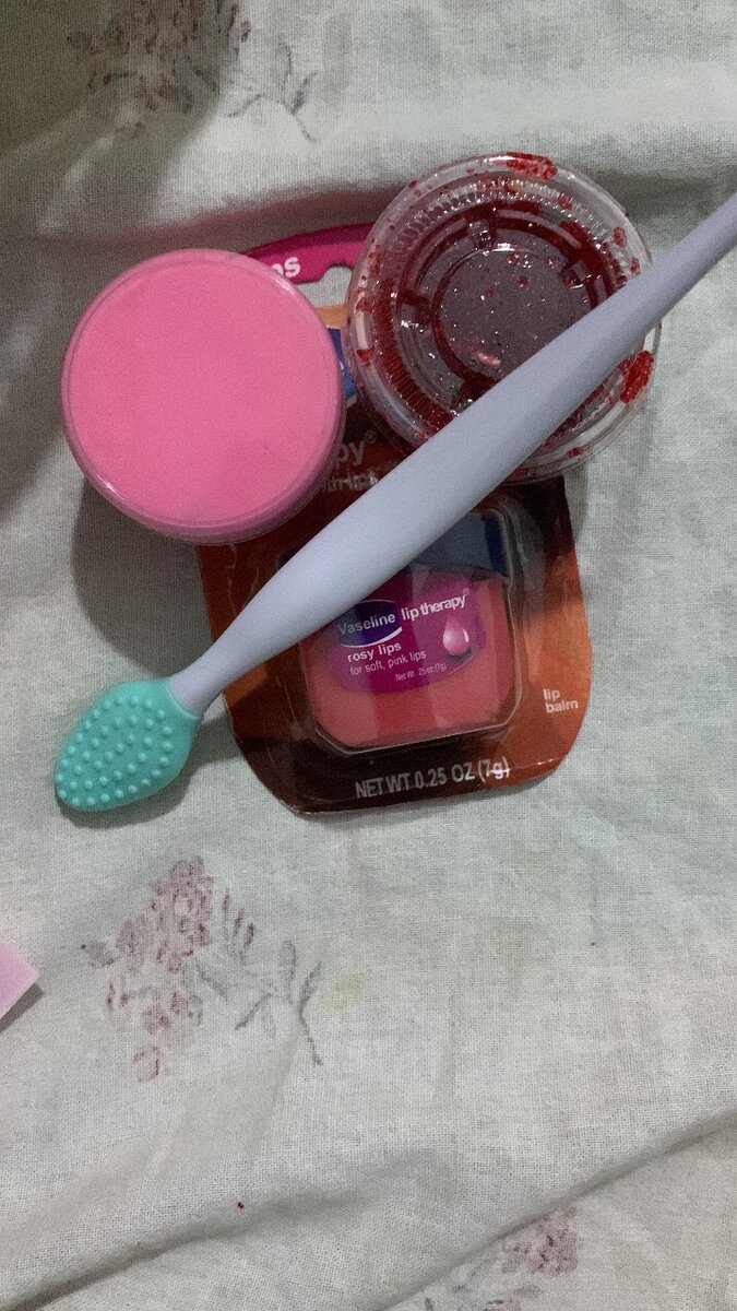 Produit de lèvres rose