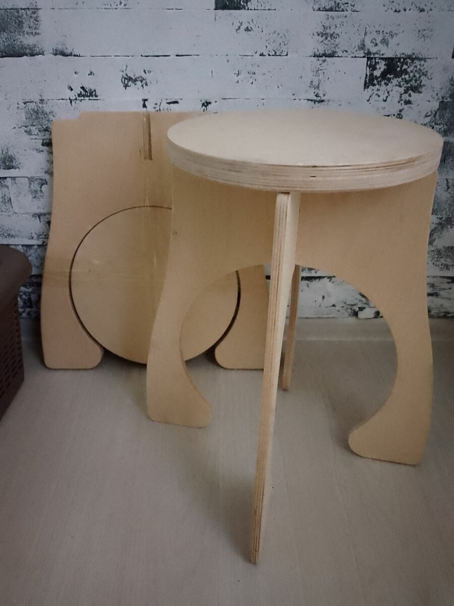 Стулья табуретки