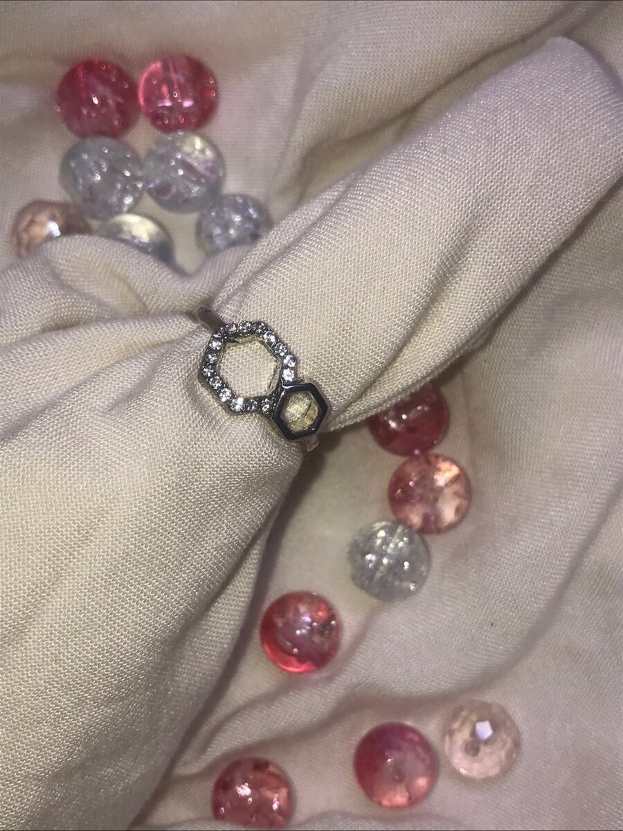 Bague Hexagone Élégante