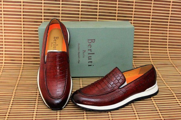 CHAUSSURE MOCASSIN  BERLUTI DE QUALITÉ ET ORIGINALE