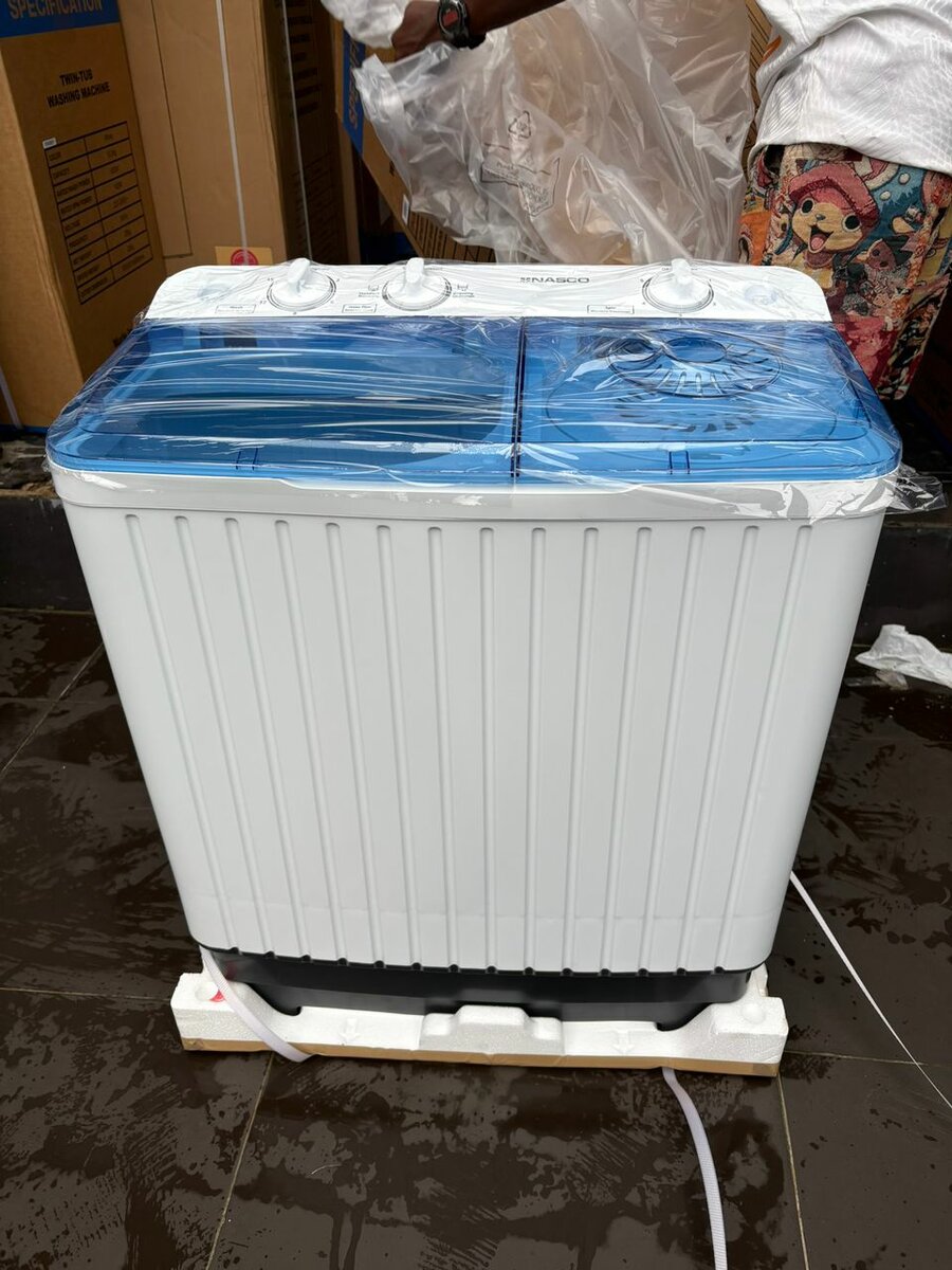 Mini machine à laver compacte