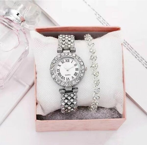 Montre et bracelet pour femme