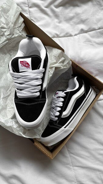 Chaussure de marque très bonne qualité