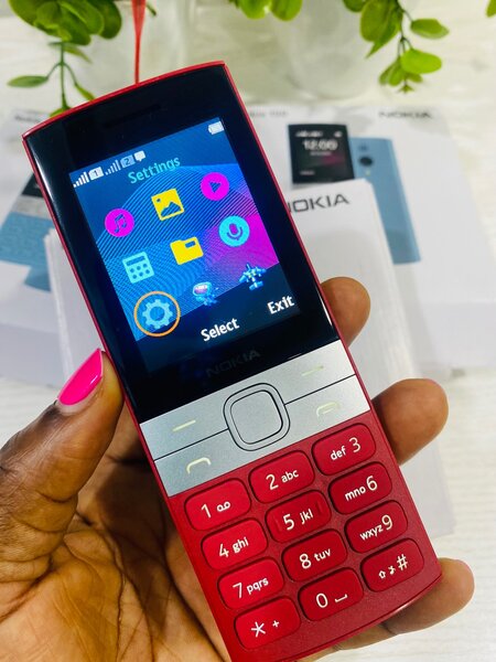 Nokia 150 2023 model. Red