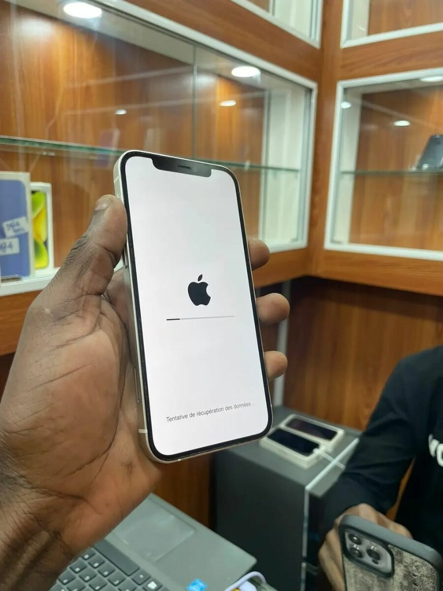 iPhone 12 Blanc 64 Go