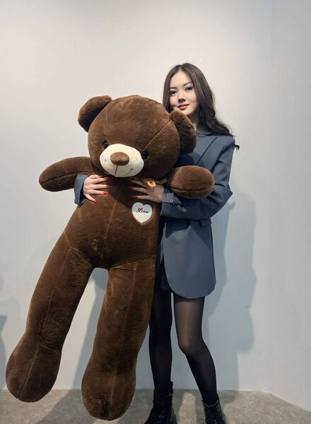 Большая плюшевая мишка