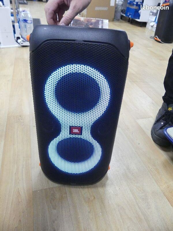 Enceinte portable puissante JBL
