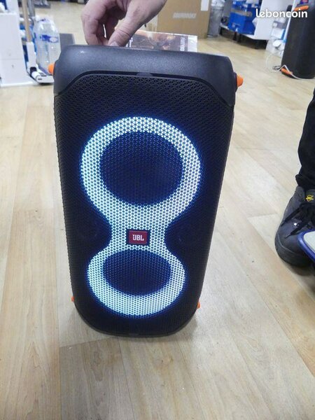 Enceinte portable puissante JBL