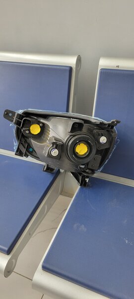 Phare Avant Droit Spresso