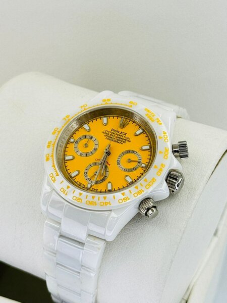 Montre sportive homme élégante