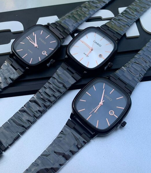 Montre Casio élégante acier