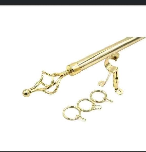 Tringle à rideaux extensible