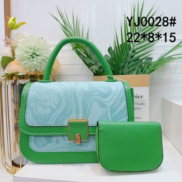 Sac à main élégant avec pochette