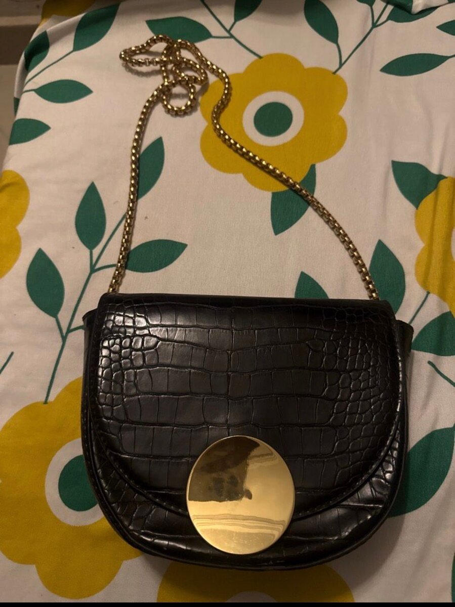 Sac à main croco chic