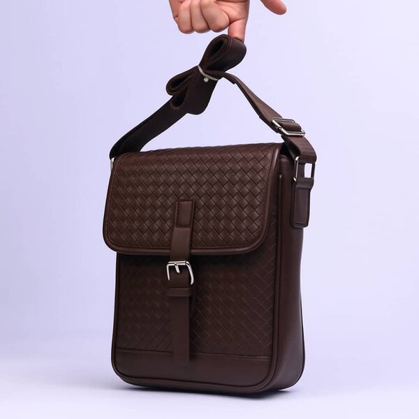 Sac bandoulière tressé marron