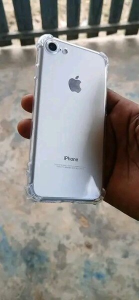 Coque transparente pour iPhone