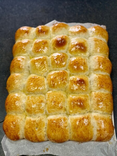Golden Pull-Apart Dinner Rolls