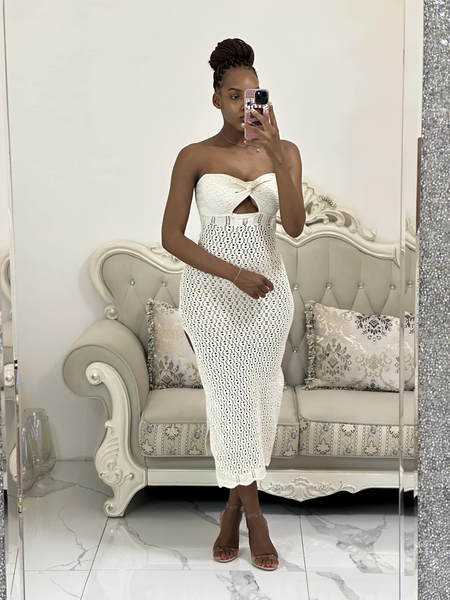 white sleeveless bodycon dress