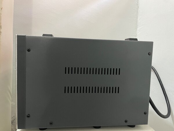 Régulateur Automatique VR-8600