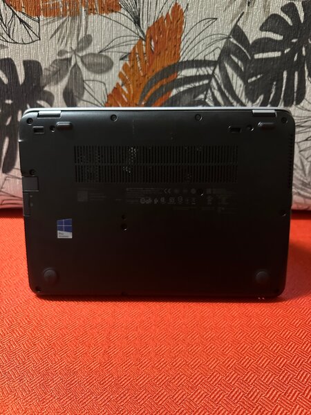 HP EliteBook 820 G3 - core i5