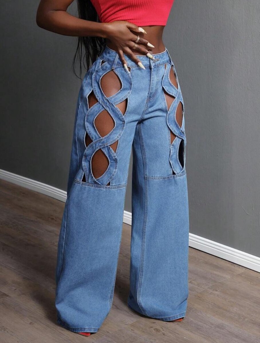 Jean large découpé stylé