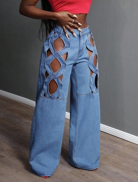 Jean large découpé stylé