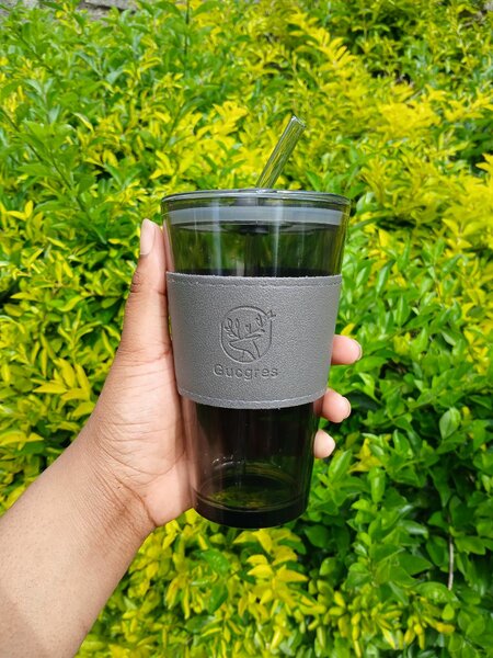 Fancy glass cups with glass straws ️