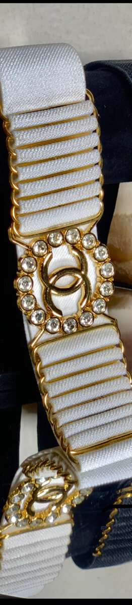 Ceinture élégante avec pierres