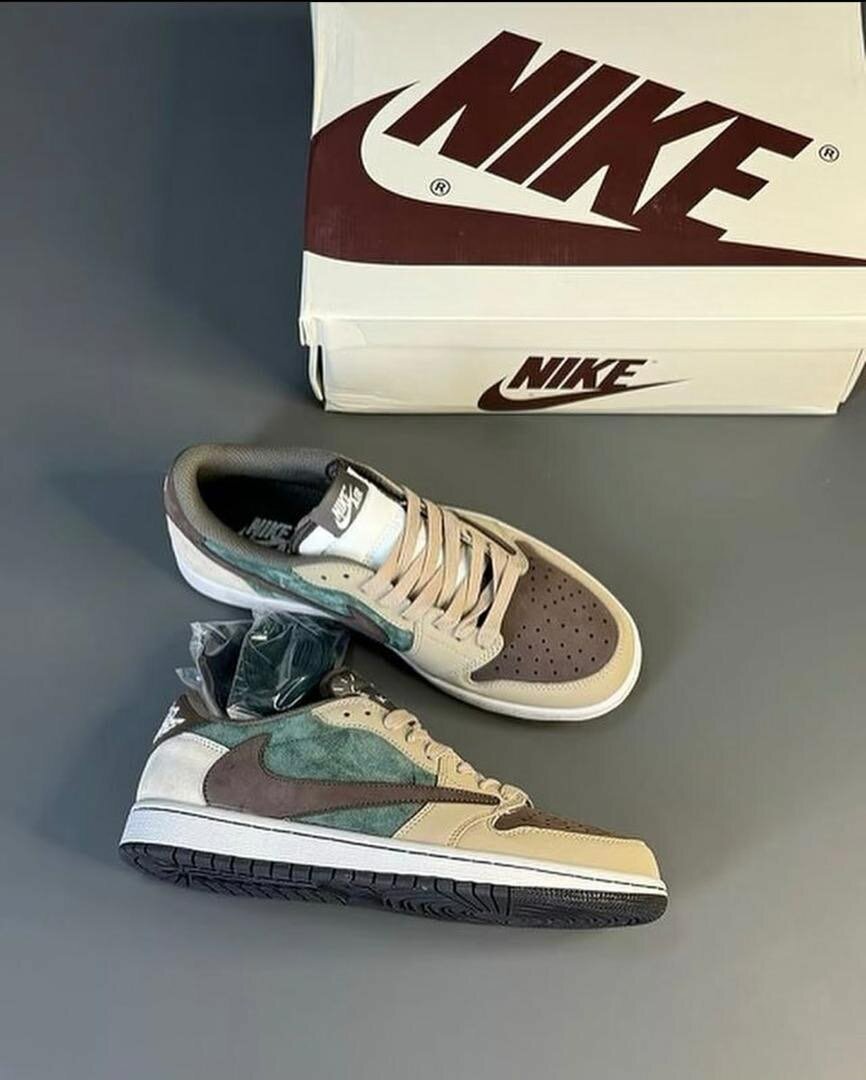 AIR JORDAN 1 LOW CLASSIC