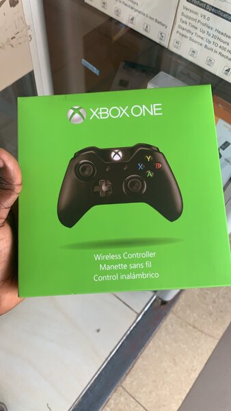 Xbox one wireless controller
