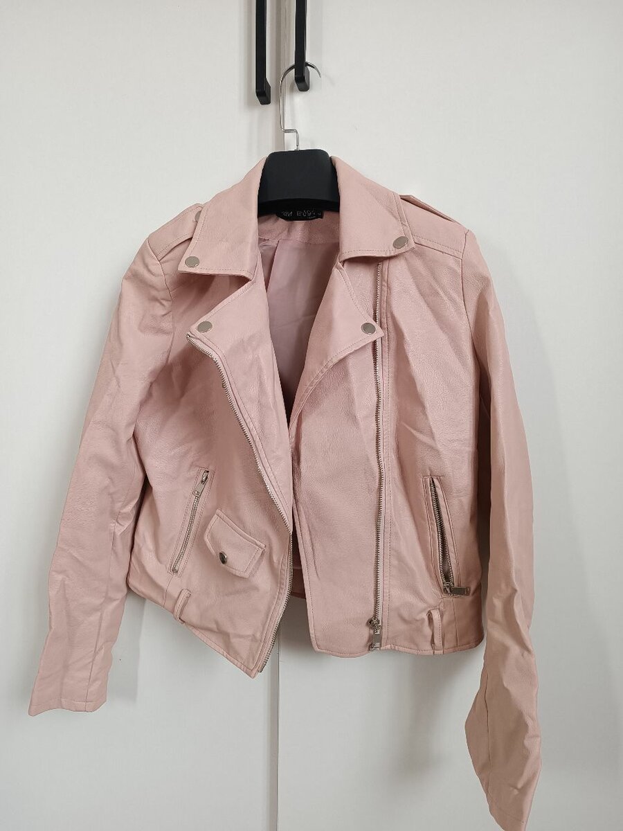 Кожаная куртка на весну