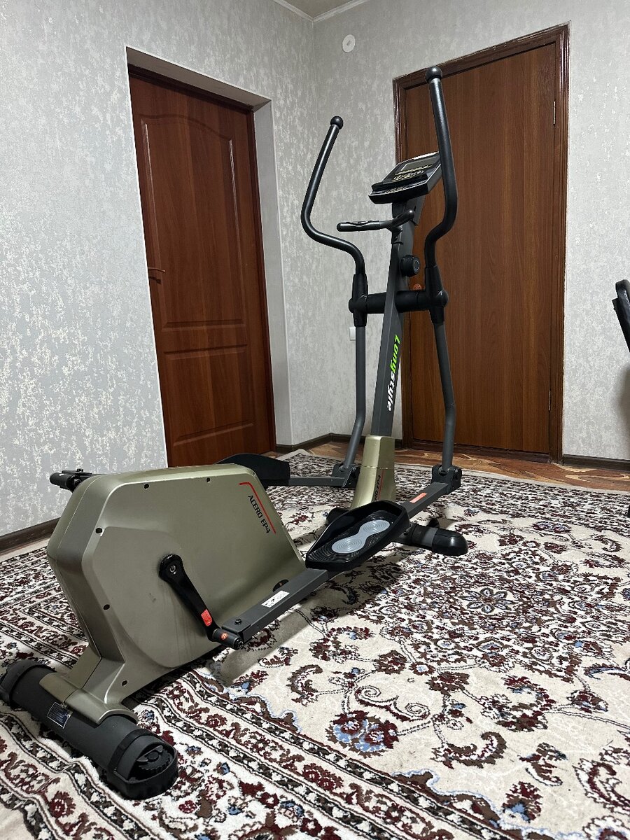 Эллиптический тренажер