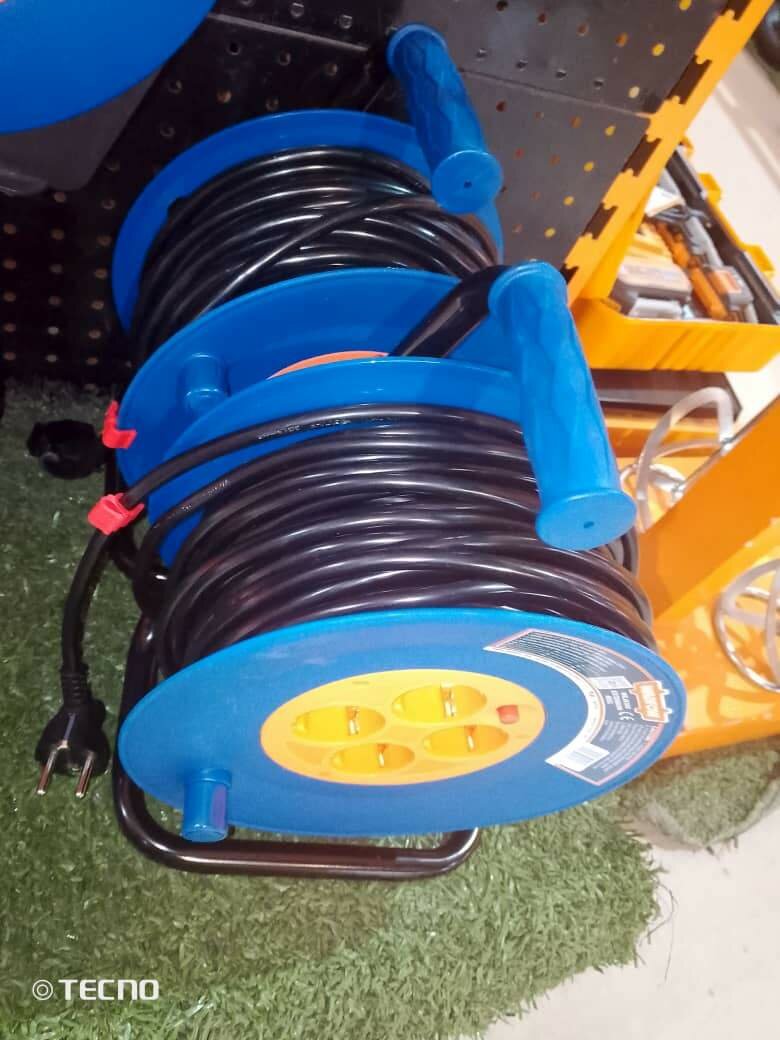 Enrouleur de Câble Électrique 50m