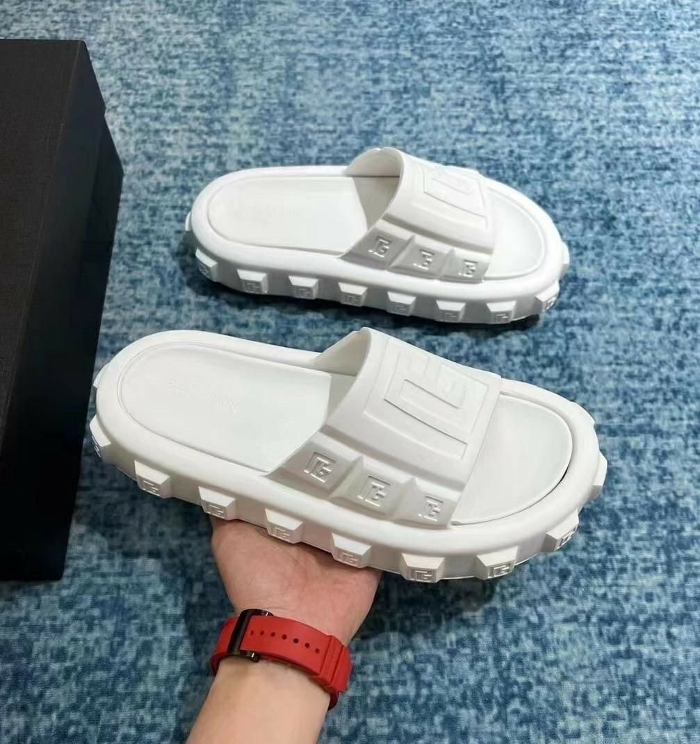 Sandales Fendi mixtes