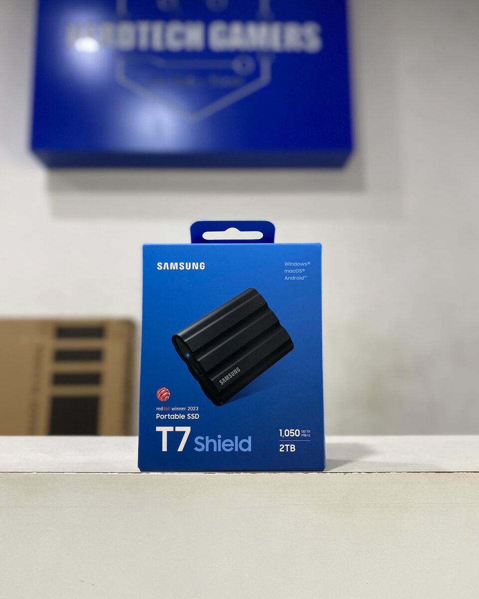 Samsung T7 Shield SSD 2TB 1g/s