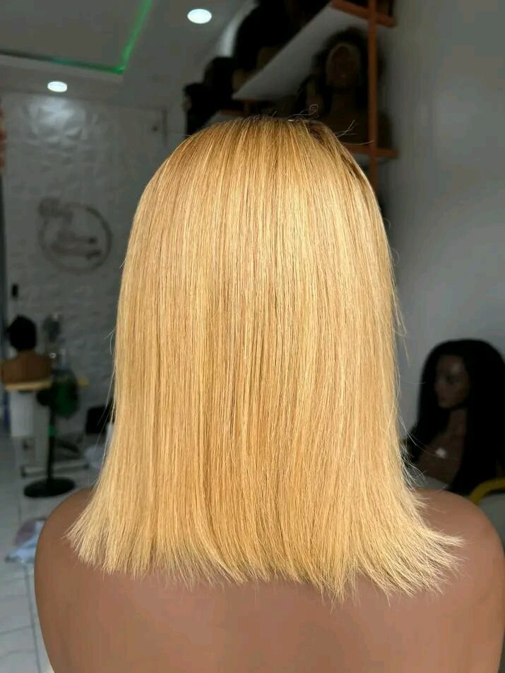 Perruque en Dentelle Blondes